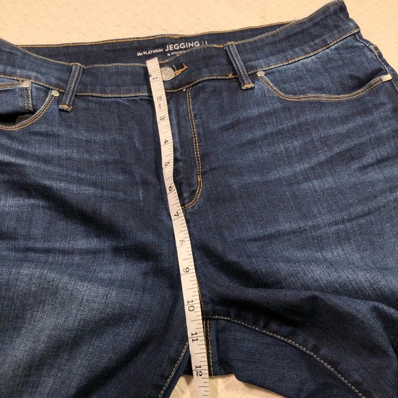 Chico’s Platinum Jegging skinny jeans - Picture 13 of 13